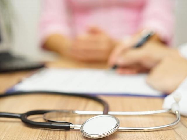 Burun estetiğine uygun adaylar – konuyu anlatan temsili görsel, Prof. Dr. Serdar Öztürk, Ankara
